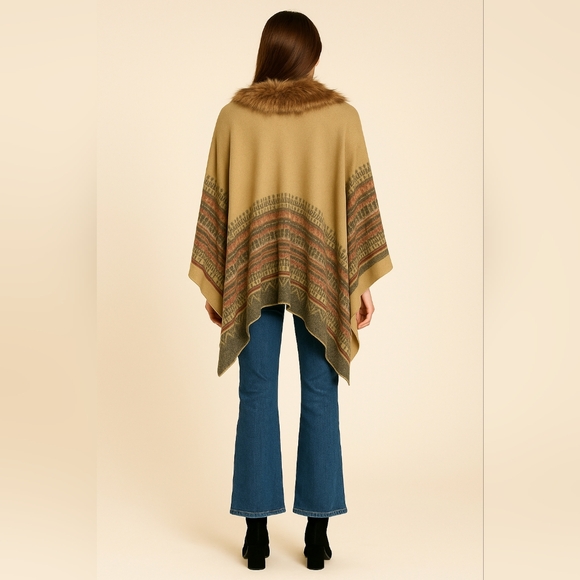 Boho Faux Fur Collar Poncho Wrap – Cozy Fall Shawl Cape in Tan & Plaid Neutral - Picture 2 of 6